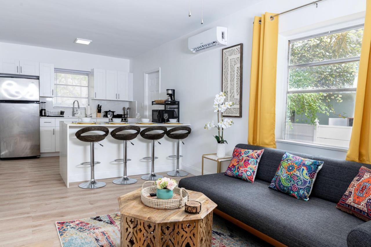 Beautiful Casita With King Bed And Private Patio Close To Calle 8, Mia Airport, Coral Gables マイアミ エクステリア 写真